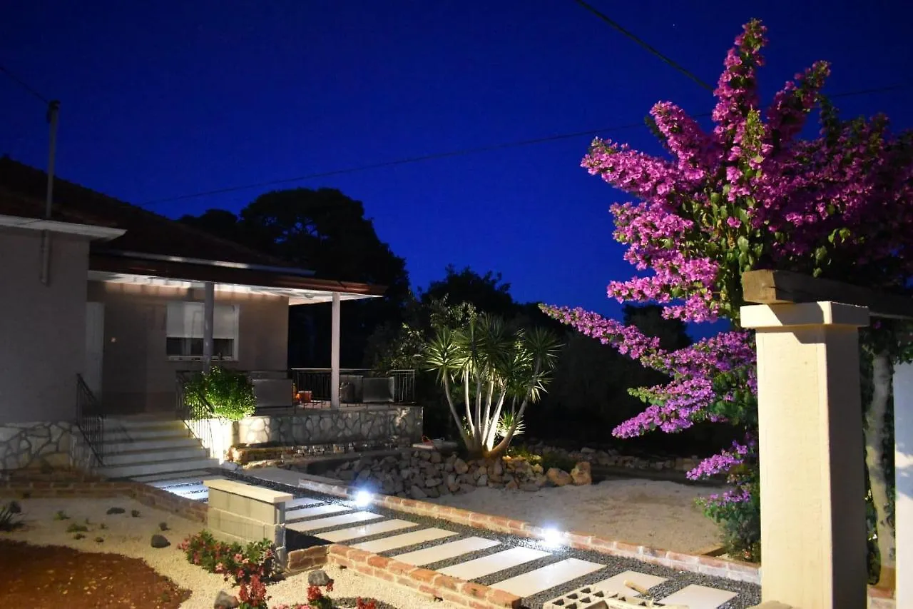 Pablo'S Holiday House Villa Ugljan Tatil Evi