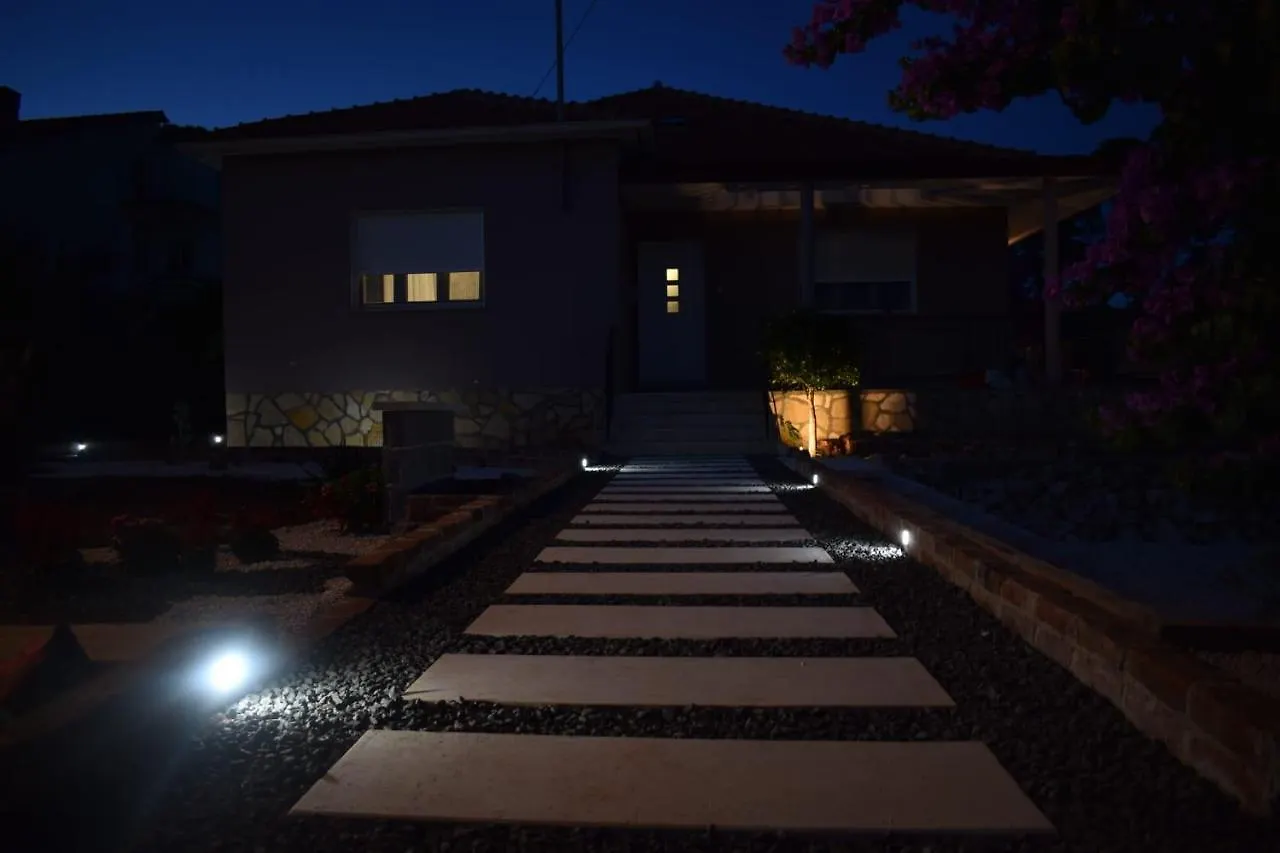 Pablo'S Holiday House Villa Ugljan Tatil Evi